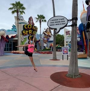 Meet your Posher, Danielle